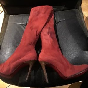 CHRISTIAN LOUBOUTIN SZ 39 HEELED BOOTS